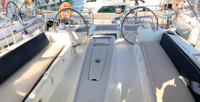 Image of Whisper yacht #12