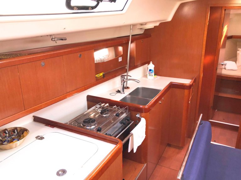 Image of Whisper yacht #14
