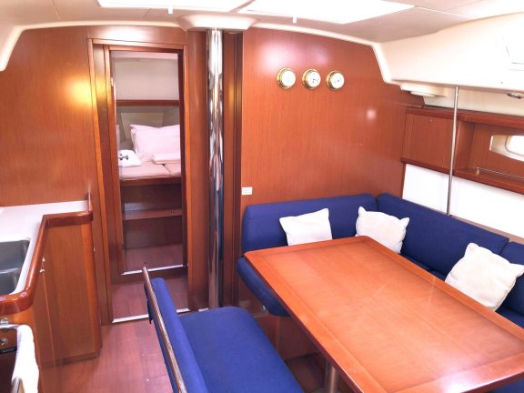 Image of Whisper yacht #13