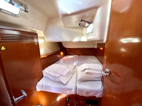 Image of Serenity yacht #15