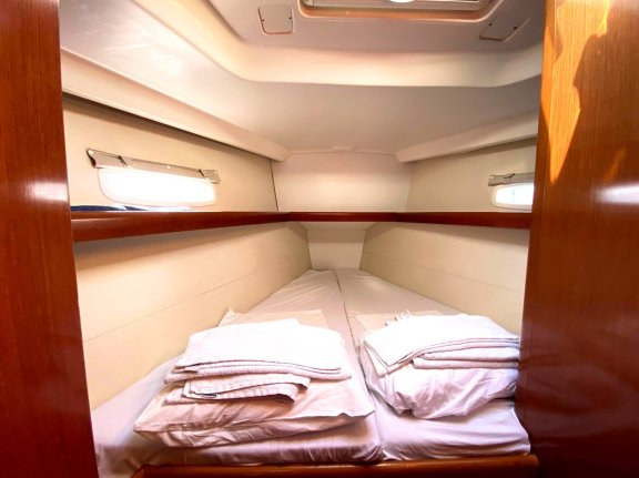 Image of Serenity yacht #13