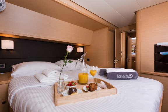 Image of Opal yacht #22