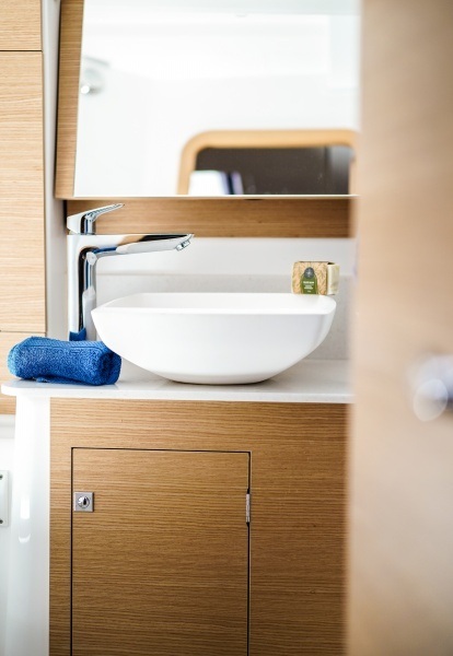 Image of Tzoan yacht #10