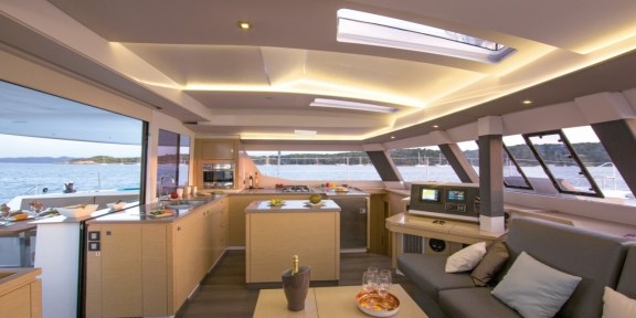 Image of Sunset yacht #4