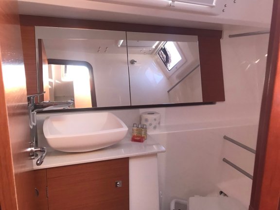 Image of Mio yacht #13