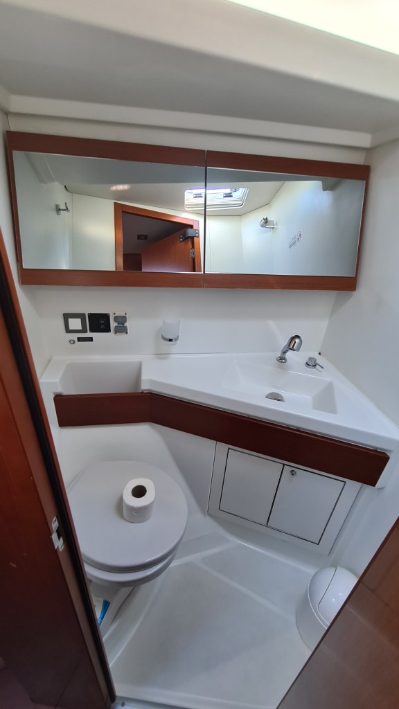 Image of LUNA yacht #16