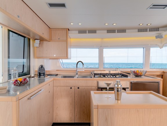 Image of GULL yacht #6