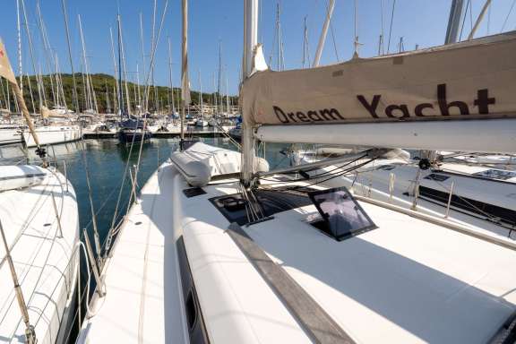 Image of DOTTEREL yacht #6