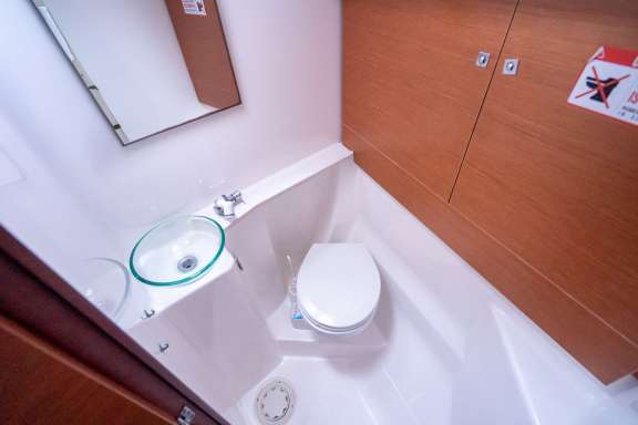 Image of DOTTEREL yacht #12