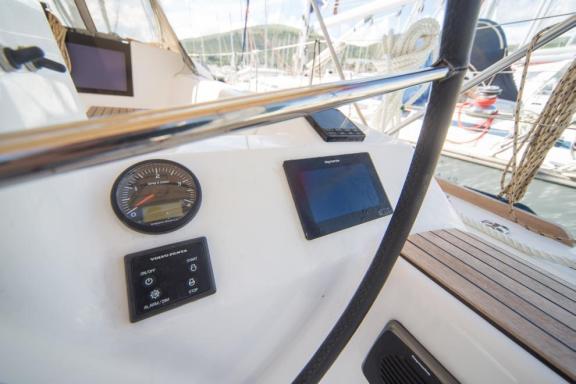 Image of LIPSI yacht #12