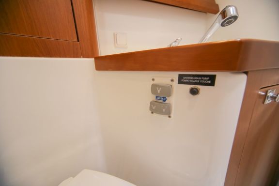 Image of ALDABRA yacht #12