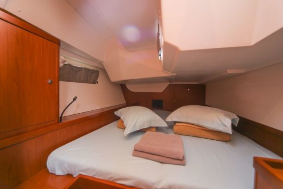 Image of ALDABRA yacht #14