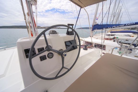 Image of TOKELAU yacht #8