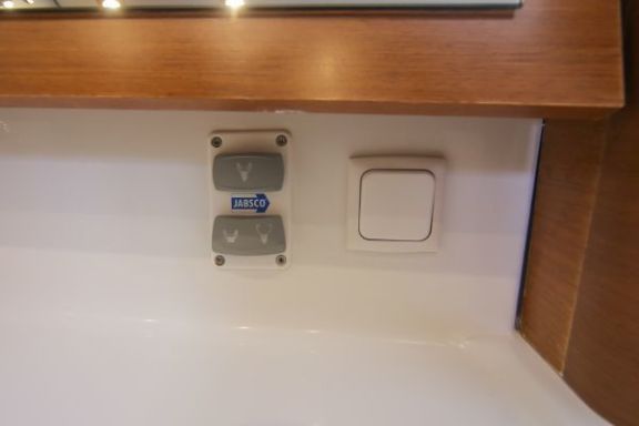 Image of STRAUSS yacht #12