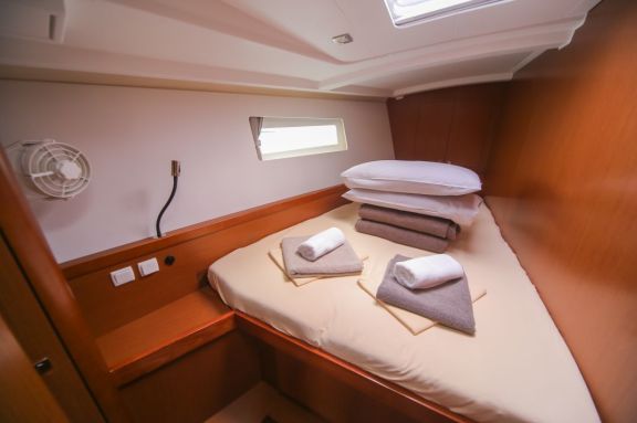 Image of STRAUSS yacht #13