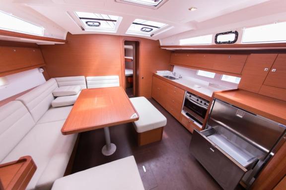 Image of LUCRECE yacht #21