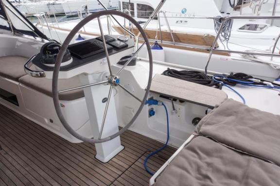 Image of LA VESTALE yacht #4