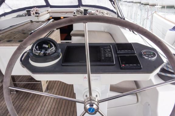 Image of LA VESTALE yacht #5