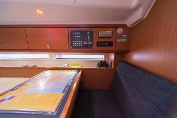 Image of LA VESTALE yacht #13