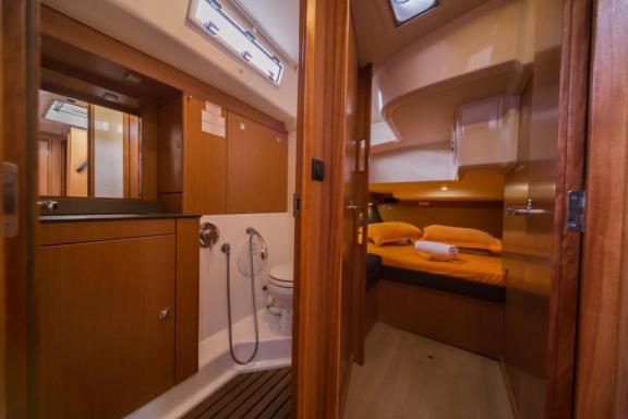 Image of LA VESTALE yacht #14