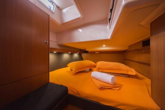 Image of LA VESTALE yacht #15