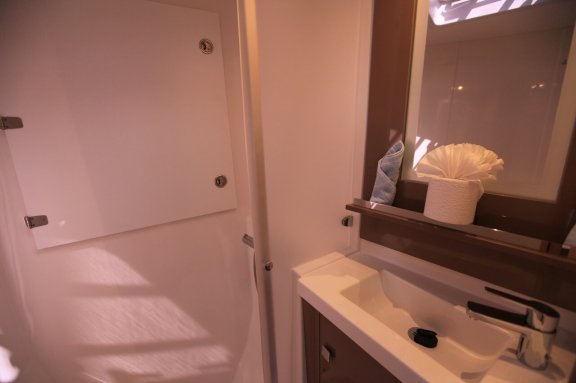 Image of Three Sheets yacht #25