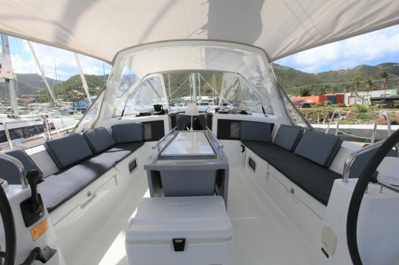 Image of J Dog yacht #6