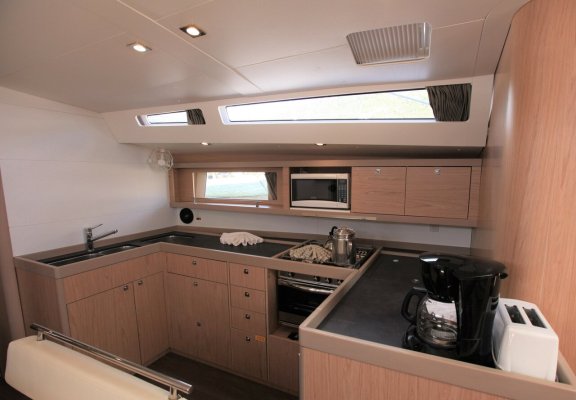 Image of J Dog yacht #12