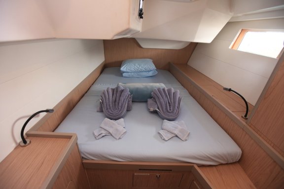 Image of J Dog yacht #16