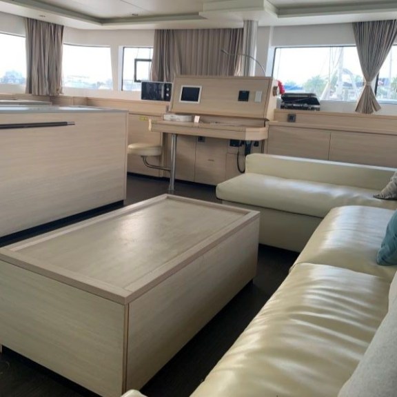 Image of DREAM GUADELOUPE II yacht #11