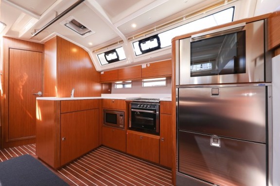 Image of Hana yacht #5