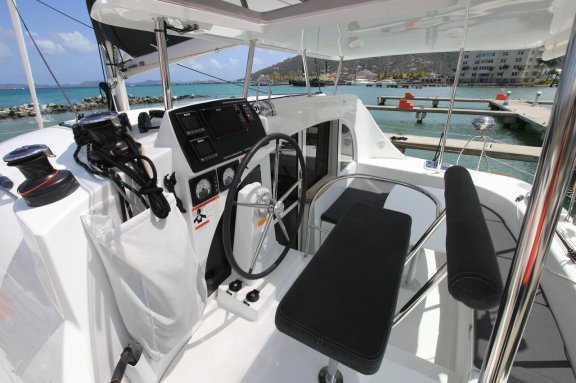 Image of Saint Blue yacht #4