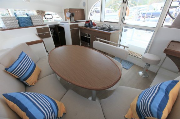 Image of Saint Blue yacht #10