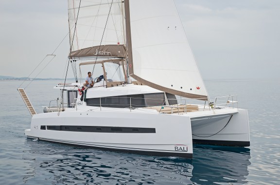 Image of Golden Waters yacht #4