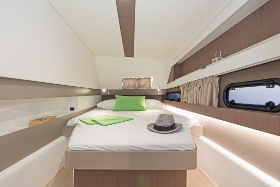 Image of Golden Waters yacht #8