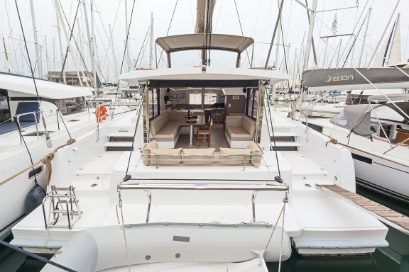 Image of Golden Waters yacht #13