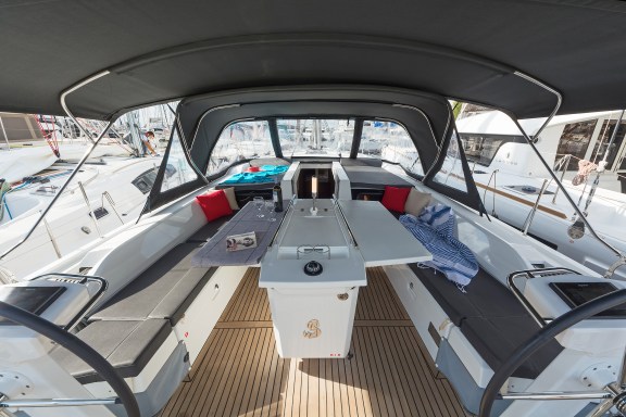 Image of Mamakita yacht #10