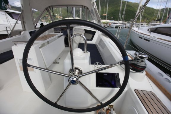 Image of Cozmo yacht #8