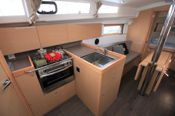 Image of Cozmo yacht #14