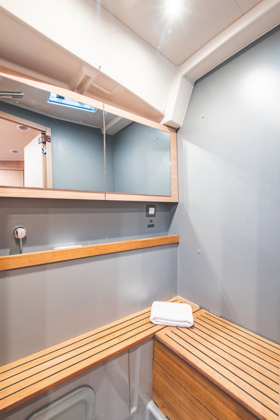 Image of Axis Mundi yacht #17