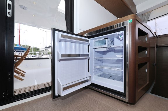 Image of Air Wave yacht #48