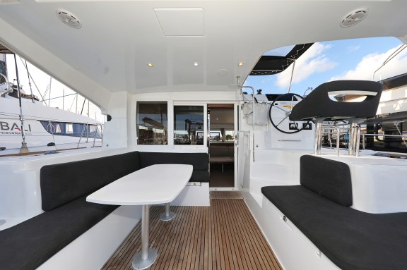 Image of Mars yacht #6