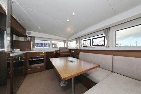 Image of Mars yacht #16