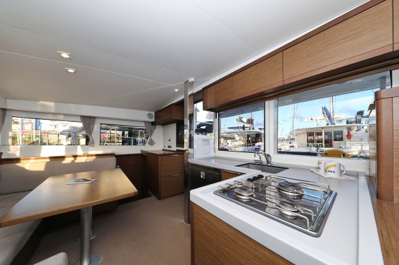 Image of Mars yacht #18