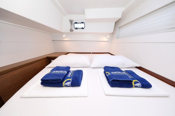 Image of Mars yacht #27