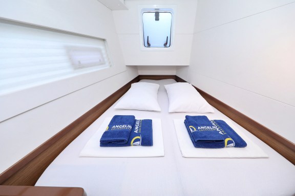 Image of Mars yacht #32