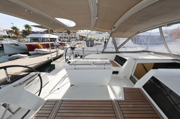 Image of Air 2 yacht #7