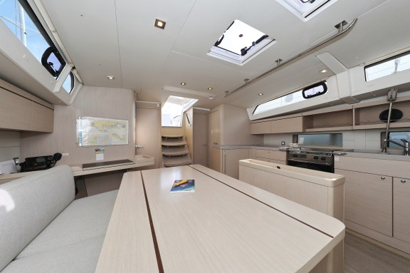 Image of Air 2 yacht #19