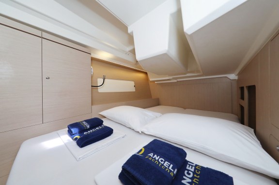 Image of Air 2 yacht #26