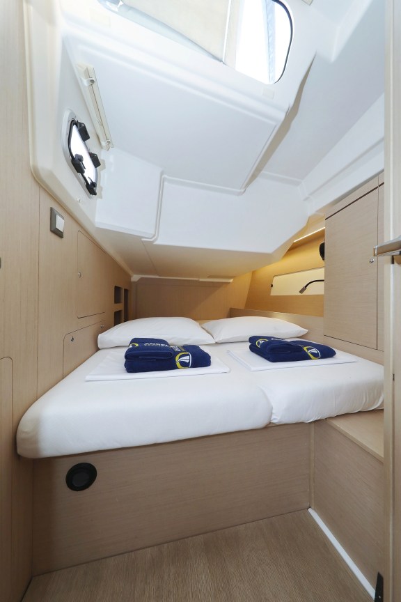 Image of Air 2 yacht #27